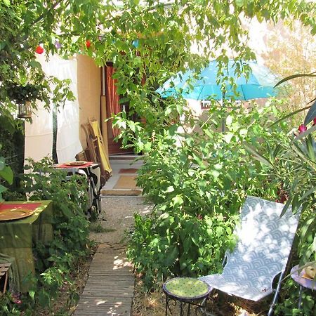 Joli Studio Avec Jardinet Αβινιόν Εξωτερικό φωτογραφία